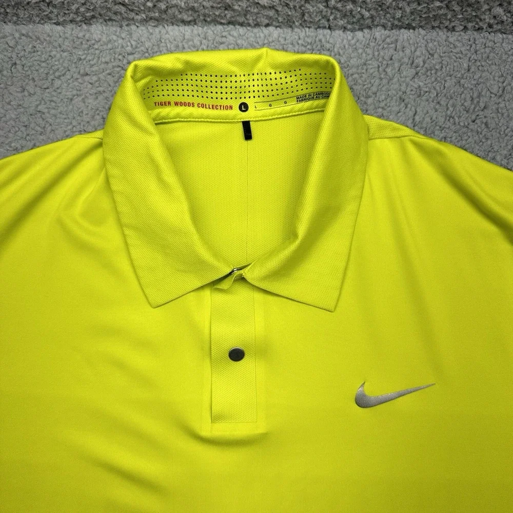 Nike Golf TW Tiger Woods Collection Men's Large 585785-307 Golf Polo Shirt SBCC